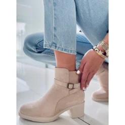 BM Bottes à Talons Larges Aretha Beige -Lumière Écarlate Bottes bm bottes a talons larges aretha beige 5 2000x2000 1