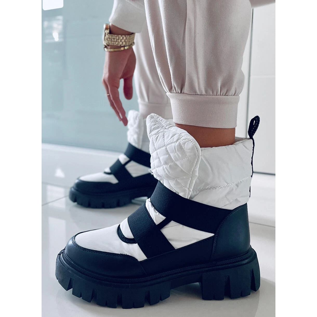 BM Bottes De Neige Uffie White Pour Femmes Blanche Le Noir 2 BM Bottes De Neige Uffie White Pour Femmes Blanche Le Noir – Image 2