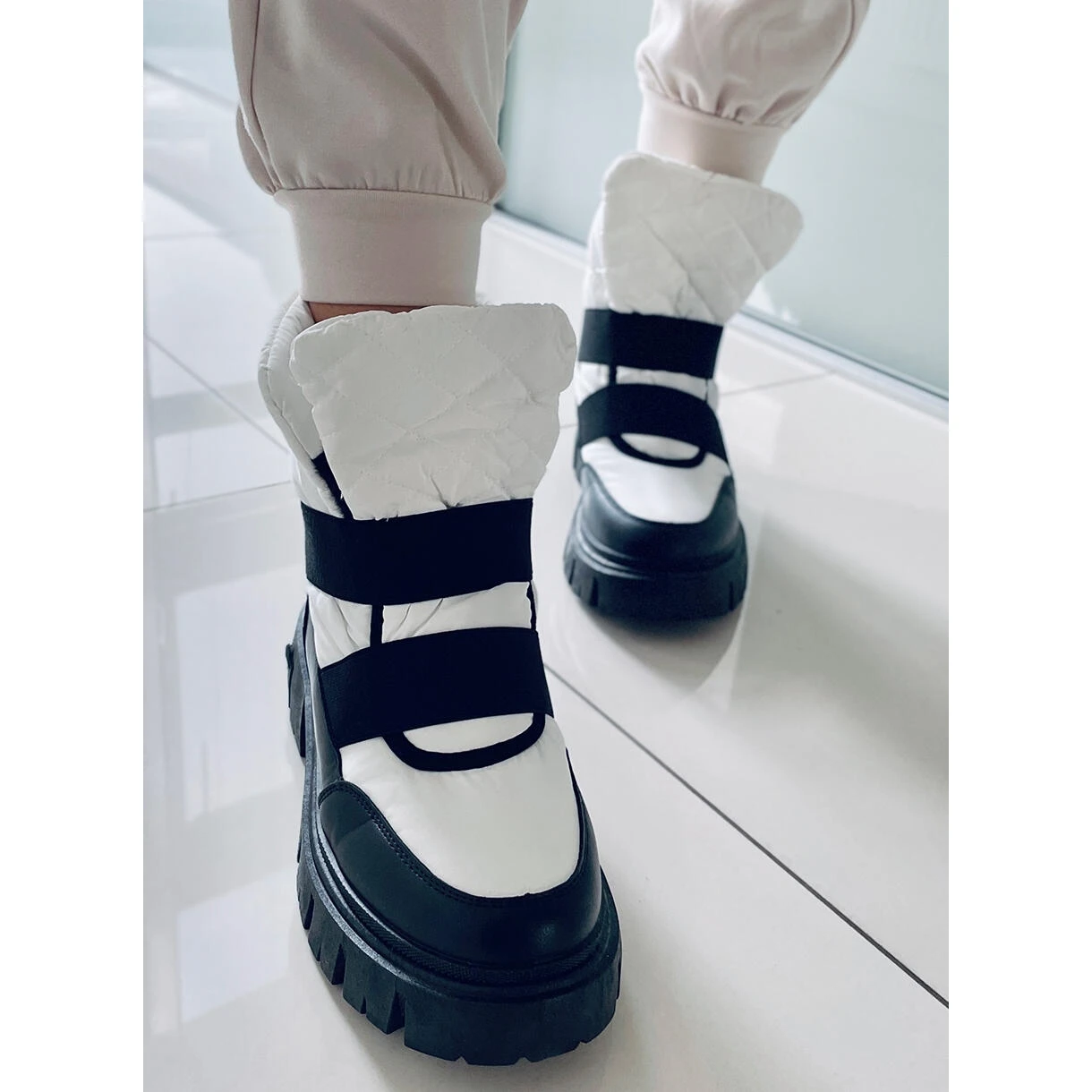 BM Bottes De Neige Uffie White Pour Femmes Blanche Le Noir 5 BM Bottes De Neige Uffie White Pour Femmes Blanche Le Noir – Image 5