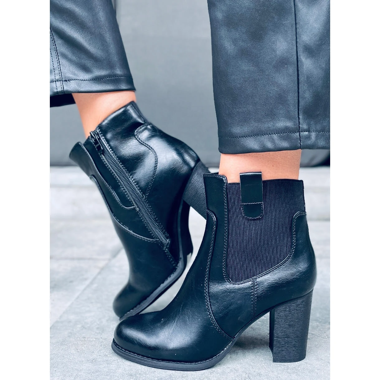 Bottes à Talons Fines Noires Le Noir 2 Bottes à Talons Fines Noires Le Noir – Image 2