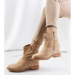 Bottes Beiges Sur Un Talon Compensé Intérieur Hunjet