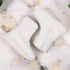 Bottes De Neige Hautes Pour Femmes Avec Fourrure, Blanches Vinceza -Lumière Écarlate Bottes bottes de neige hautes pour femmes avec fourrure blanches vinceza 3 2000x2000 1
