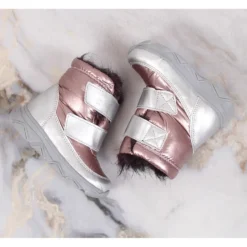 Bottes De Neige Imperméables Pour Filles Avec Membrane Velcro Kornecki 6895 Rose Argent -Lumière Écarlate Bottes bottes de neige impermeables pour filles avec membrane velcro kornecki 6895 rose argent 3 2000x2000 1