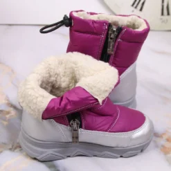 Bottes De Neige Isolées Argent Fuchsia Pour Fille Kornecki 6896 Rose -Lumière Écarlate Bottes bottes de neige isolees argent fuchsia pour fille kornecki 6896 rose 5 2000x2000 1