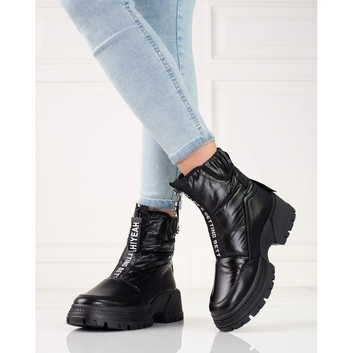 Bottes De Neige Noires Pour Femmes Sur La Plateforme Shelovet Le Noir 1 Bottes De Neige Noires Pour Femmes Sur La Plateforme Shelovet Le Noir