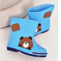 Bottes En Caoutchouc Enfant Avec Ours En Peluche Bleu Clair -Lumière Écarlate Bottes bottes en caoutchouc enfant avec ours en peluche bleu clair 4 2000x2000 1