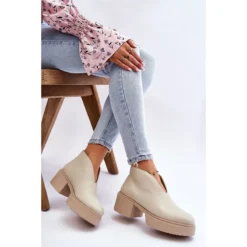 Bottes En Cuir Sur Talons Massifs Nicole 2795/054 Beige Clair -Lumière Écarlate Bottes bottes en cuir sur talons massifs nicole 2795 054 beige clair 9 2000x2000 1