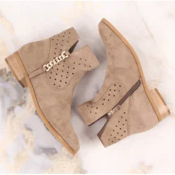 Bottes En Daim Ajouré Beige Foncé Pour Femmes Vinceza 10885 9 Bottes En Daim Ajouré Beige Foncé Pour Femmes Vinceza 10885 -Lumière Écarlate Bottes bottes en daim ajoure beige fonce pour femmes vinceza 10885 4 2000x2000 1