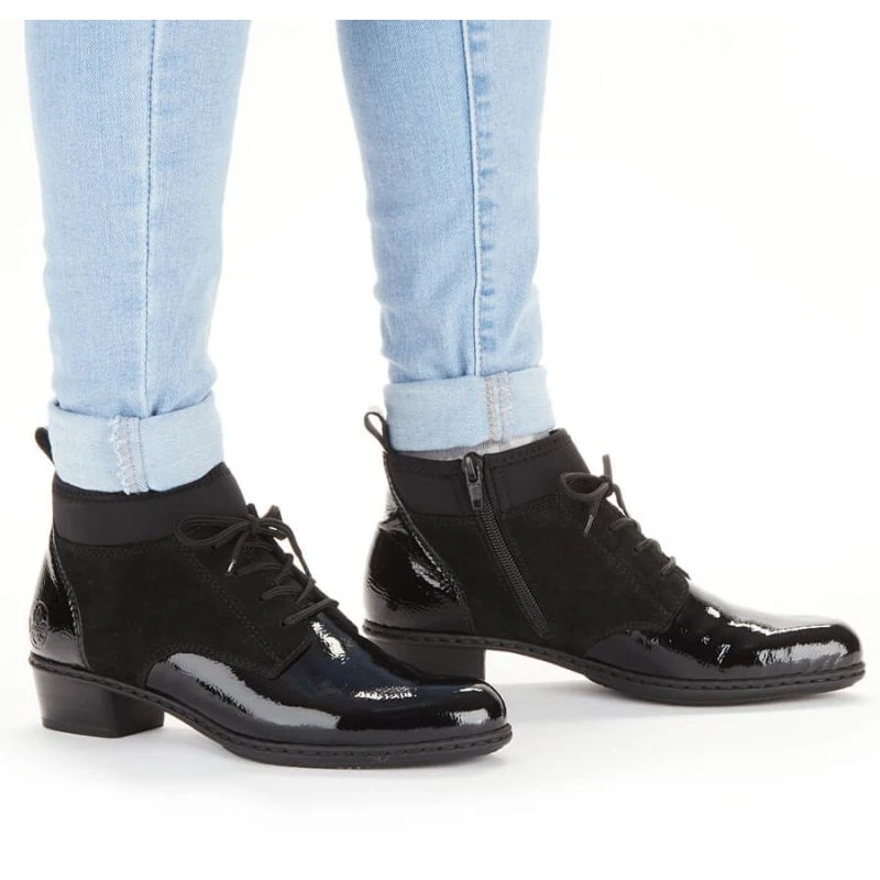 Bottes Isolantes En Cuir Laqué Rieker W RKR573 Le Noir 3 Bottes Isolantes En Cuir Laqué Rieker W RKR573 Le Noir – Image 3