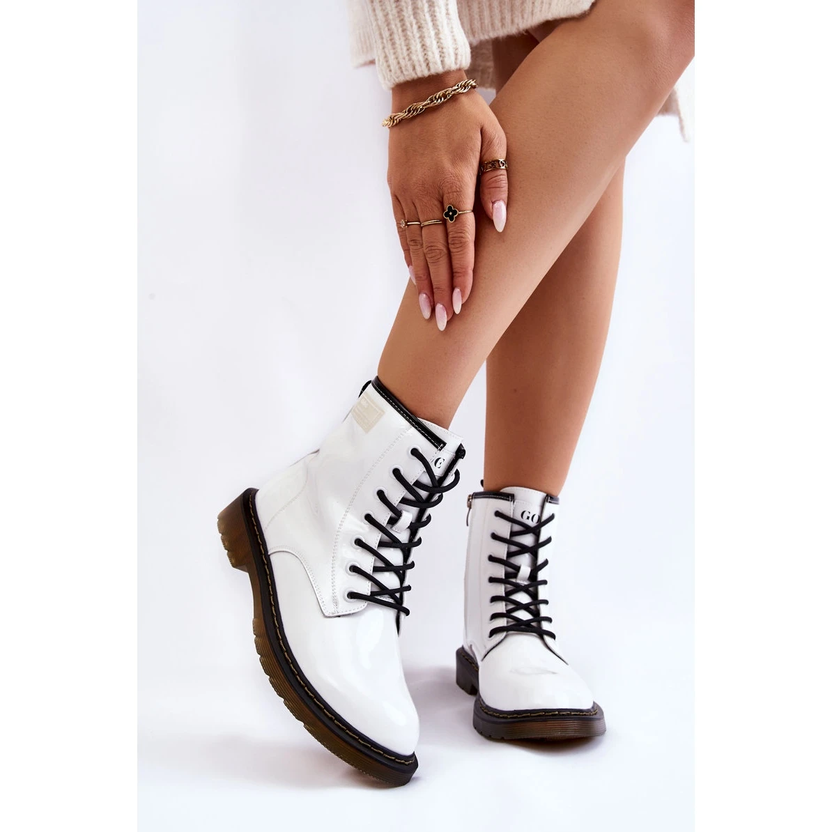 Bottes Laquées Isolées Femme GOE II2N4051 Blanc Blanche 1 Bottes Laquées Isolées Femme GOE II2N4051 Blanc Blanche