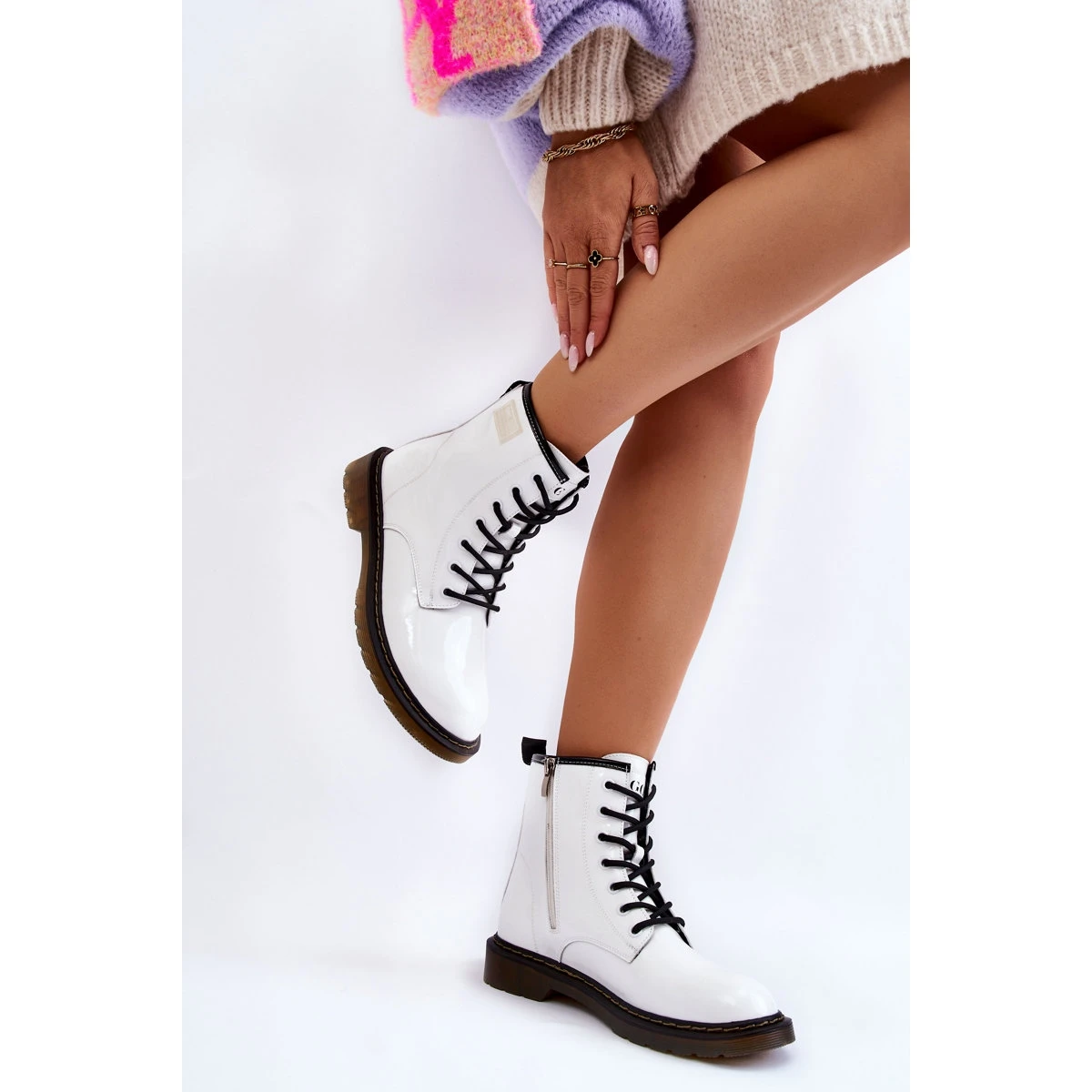 Bottes Laquées Isolées Femme GOE II2N4051 Blanc Blanche 3 Bottes Laquées Isolées Femme GOE II2N4051 Blanc Blanche – Image 3