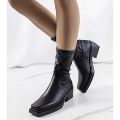 Bottes Noires à Talons De Marisa Le Noir