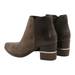 Élégantes Bottes En Daim Marron Gamis 4005 Brun -Lumière Écarlate Bottes elegantes bottes en daim marron gamis 4005 brun 3 2000x2000 1