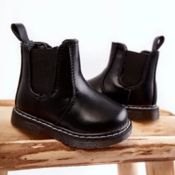 FR1 Bottes Chaudes Enfant Cuir Noir Porky Le Noir 6 FR1 Bottes Chaudes Enfant Cuir Noir Porky Le Noir -Lumière Écarlate Bottes fr1 bottes chaudes enfant cuir noir porky le noir 3 2000x2000 1