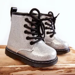 FR1 Bottes Enfant Chaudes Avec Une Fermeture Éclair Laquée Argent Goopy -Lumière Écarlate Bottes fr1 bottes enfant chaudes avec une fermeture eclair laquee argent goopy 6 2000x2000 1