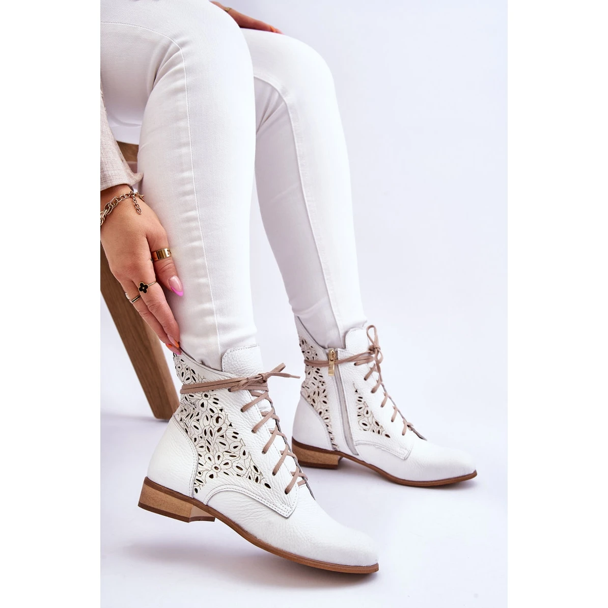 Lewski Shoes Bottes Zippées En Cuir Pour Femmes Left Shoes 3186 White Peas Blanche 6 Lewski Shoes Bottes Zippées En Cuir Pour Femmes Left Shoes 3186 White Peas Blanche – Image 6