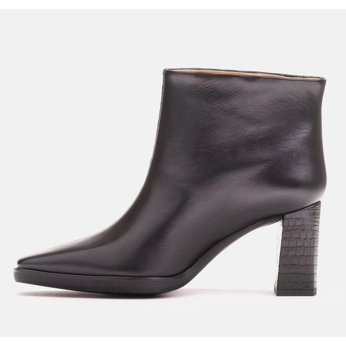 Marco Shoes Bottes Combinées Faites De Deux Types De Cuir Le Noir 1 Marco Shoes Bottes Combinées Faites De Deux Types De Cuir Le Noir