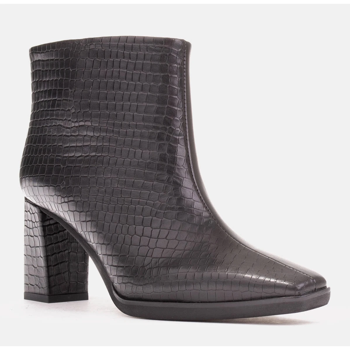 Marco Shoes Bottes Combinées Faites De Deux Types De Cuir Le Noir 2 Marco Shoes Bottes Combinées Faites De Deux Types De Cuir Le Noir – Image 2