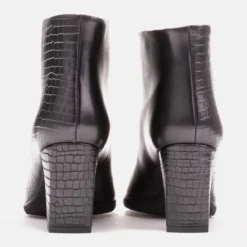 Marco Shoes Bottes Combinées Faites De Deux Types De Cuir Le Noir 10 Marco Shoes Bottes Combinées Faites De Deux Types De Cuir Le Noir -Lumière Écarlate Bottes marco shoes bottes combinees faites de deux types de cuir le noir 4 2000x2000 1