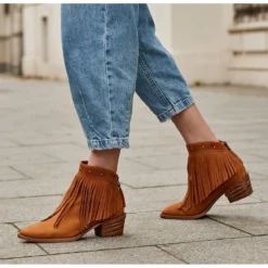 Marco Shoes Bottes De Cowboy Marron Clair En Daim Naturel Avec Franges Orange 15 Marco Shoes Bottes De Cowboy Marron Clair En Daim Naturel Avec Franges Orange -Lumière Écarlate Bottes marco shoes bottes de cowboy marron clair en daim naturel avec franges orange 8 2000x2000 1