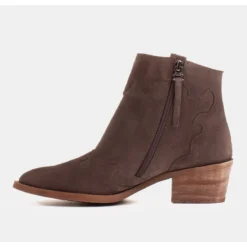 Marco Shoes Bottes De Cowboy Marron En Peau De Chamois Véritable Sans Isolation Brun 11 Marco Shoes Bottes De Cowboy Marron En Peau De Chamois Véritable Sans Isolation Brun -Lumière Écarlate Bottes marco shoes bottes de cowboy marron en peau de chamois veritable sans isolation brun 5 2000x2000 1