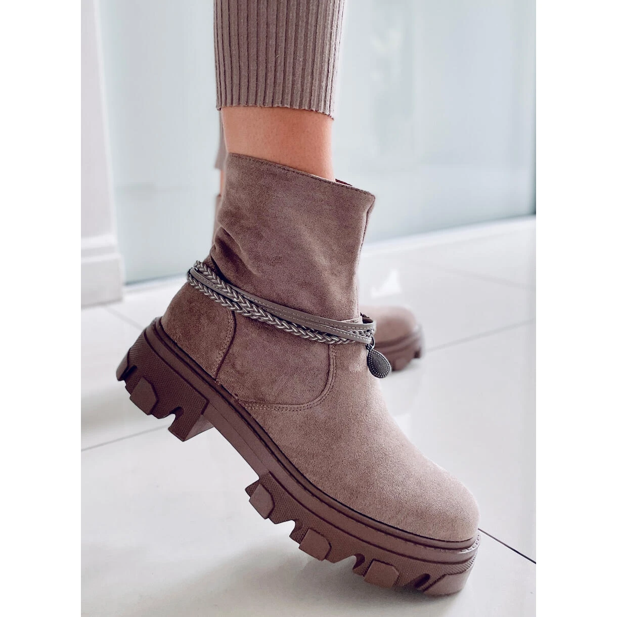 PA1 Bottes Plates Connie Taupe Beige 2 PA1 Bottes Plates Connie Taupe Beige – Image 2