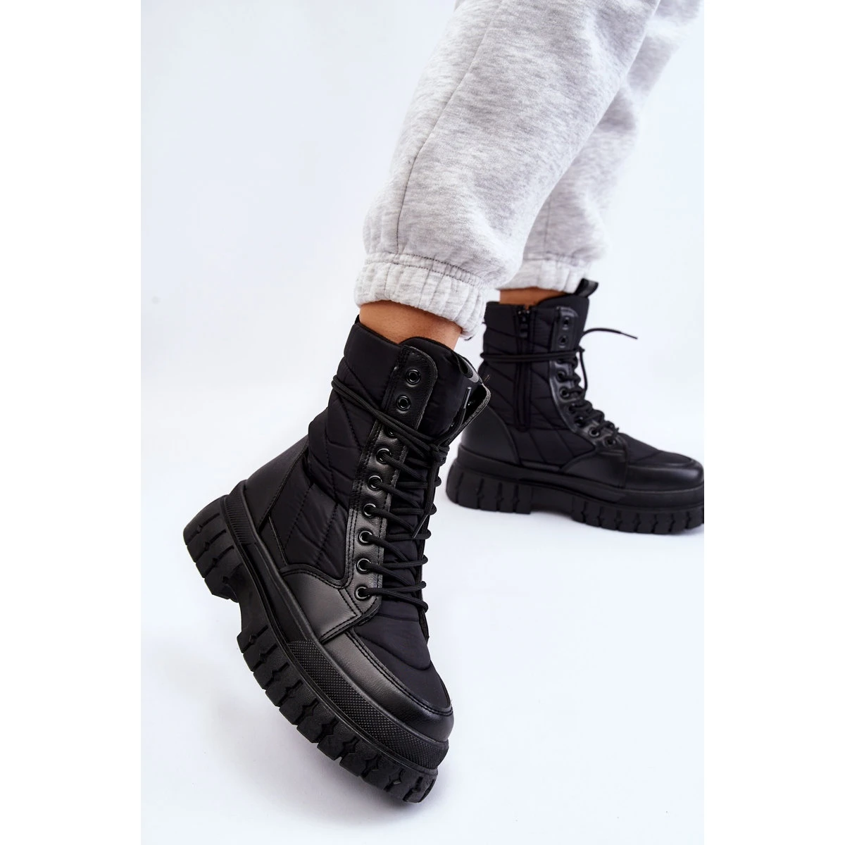 PA1 Bottes Pour Femmes à Lacets Chauffants Noir Ariadna Le Noir 2 PA1 Bottes Pour Femmes à Lacets Chauffants Noir Ariadna Le Noir – Image 2