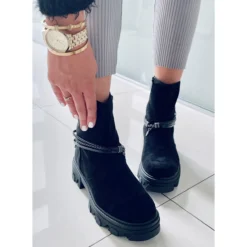 PA1 Connie Bottes Plates Noires Le Noir 7 PA1 Connie Bottes Plates Noires Le Noir -Lumière Écarlate Bottes pa1 connie bottes plates noires le noir 3 2000x2000 1