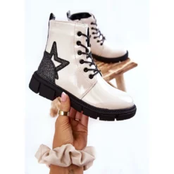 PE1 Bottes Enfant Laquées Avec Fermeture Éclair Blanc Yukko Blanche -Lumière Écarlate Bottes pe1 bottes enfant laquees avec fermeture eclair blanc yukko blanche 3 2000x2000 1