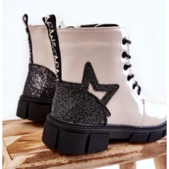 PE1 Bottes Enfant Laquées Avec Fermeture Éclair Blanc Yukko Blanche -Lumière Écarlate Bottes pe1 bottes enfant laquees avec fermeture eclair blanc yukko blanche 4 2000x2000 1