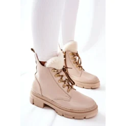 PF1 Bottes Chaudes En Cuir Beige Molissa 13 PF1 Bottes Chaudes En Cuir Beige Molissa -Lumière Écarlate Bottes pf1 bottes chaudes en cuir beige molissa 7 2000x2000 1