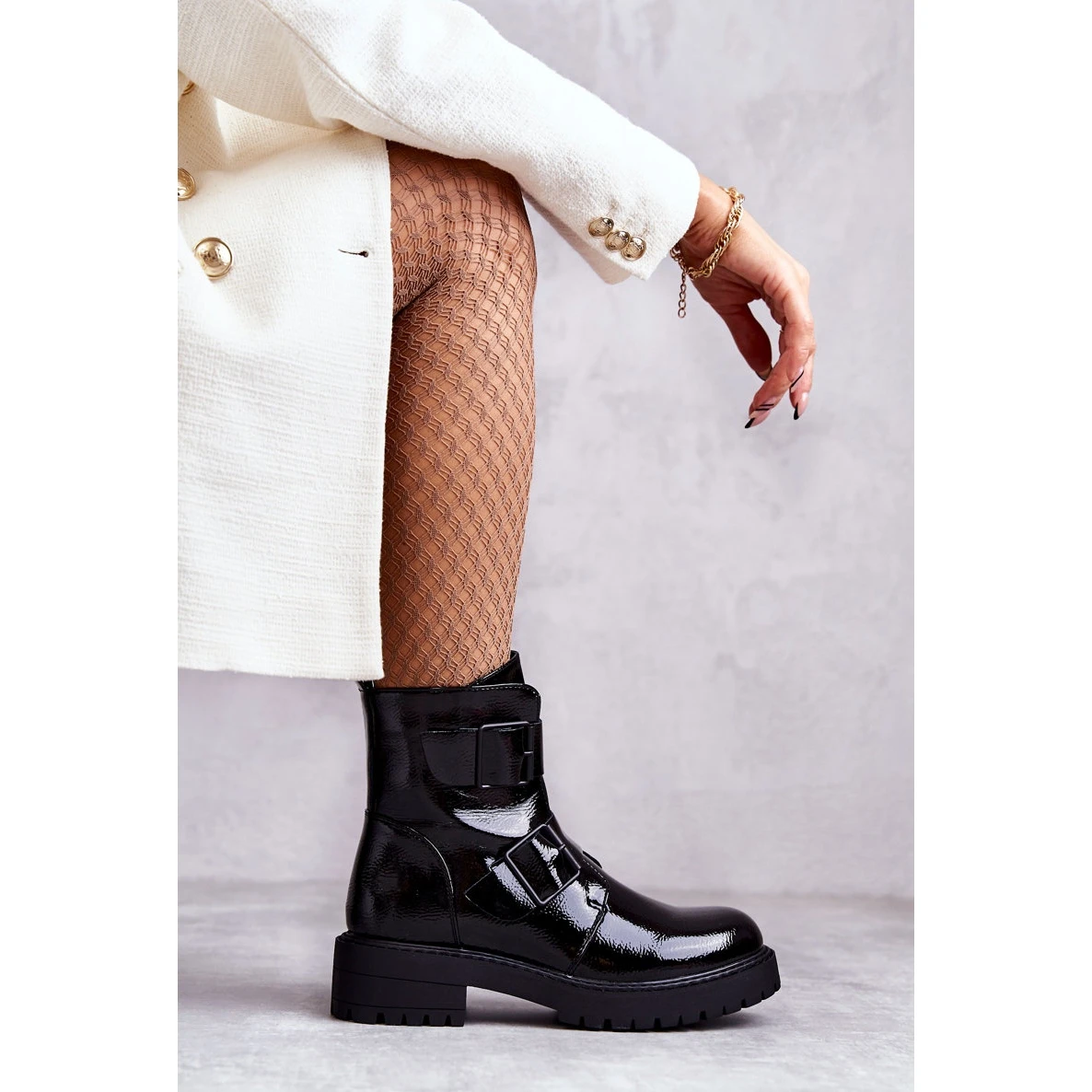 PJ1 Bottes Femme Laquées Avec Fermeture Éclair Noir Gritta Le Noir 7 PJ1 Bottes Femme Laquées Avec Fermeture Éclair Noir Gritta Le Noir – Image 7