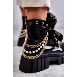 PM1 Bottes Chaudes Laquées Avec Chaîne Noir Karoline Le Noir 12 PM1 Bottes Chaudes Laquées Avec Chaîne Noir Karoline Le Noir -Lumière Écarlate Bottes pm1 bottes chaudes laquees avec chaine noir karoline le noir 4 2000x2000 1