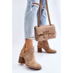 PM1 Bottes Découpées En Daim Beige Layne -Lumière Écarlate Bottes pm1 bottes decoupees en daim beige layne 4 2000x2000 1