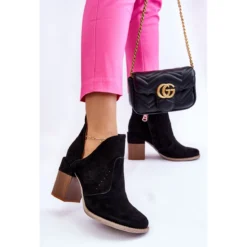 PM1 Bottes En Daim à Découpes Noires Layne Le Noir 12 PM1 Bottes En Daim à Découpes Noires Layne Le Noir -Lumière Écarlate Bottes pm1 bottes en daim a decoupes noires layne le noir 4 2000x2000 1