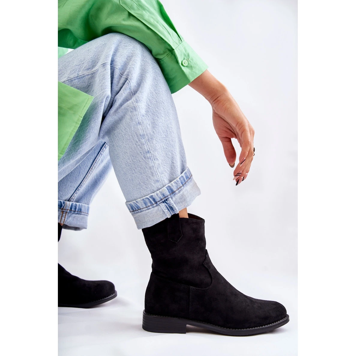 S.Barski Bottes à Talon Plat En Daim Pour Femmes Noir Fiorenz Le Noir 3 S.Barski Bottes à Talon Plat En Daim Pour Femmes Noir Fiorenz Le Noir – Image 3