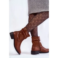 Sergio Leone Bottes à Talon Plat Froissées Pour Femmes Marron Sersa Brun -Lumière Écarlate Bottes sergio leone bottes a talon plat froissees pour femmes marron sersa brun 4 2000x2000 1