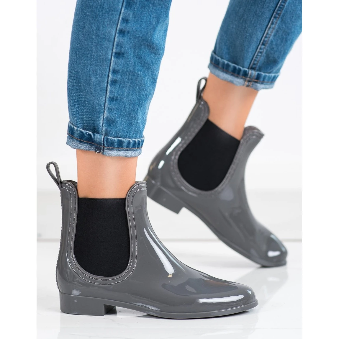 SHELOVET Bottes De Pluie Courtes Brillantes Gris 2 SHELOVET Bottes De Pluie Courtes Brillantes Gris – Image 2