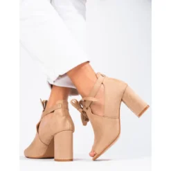 Produits populaires -Lumière Écarlate Bottes w potocki bottes en daim pour femmes de printemps sur le poteau potocki beige 2 2000x2000 1